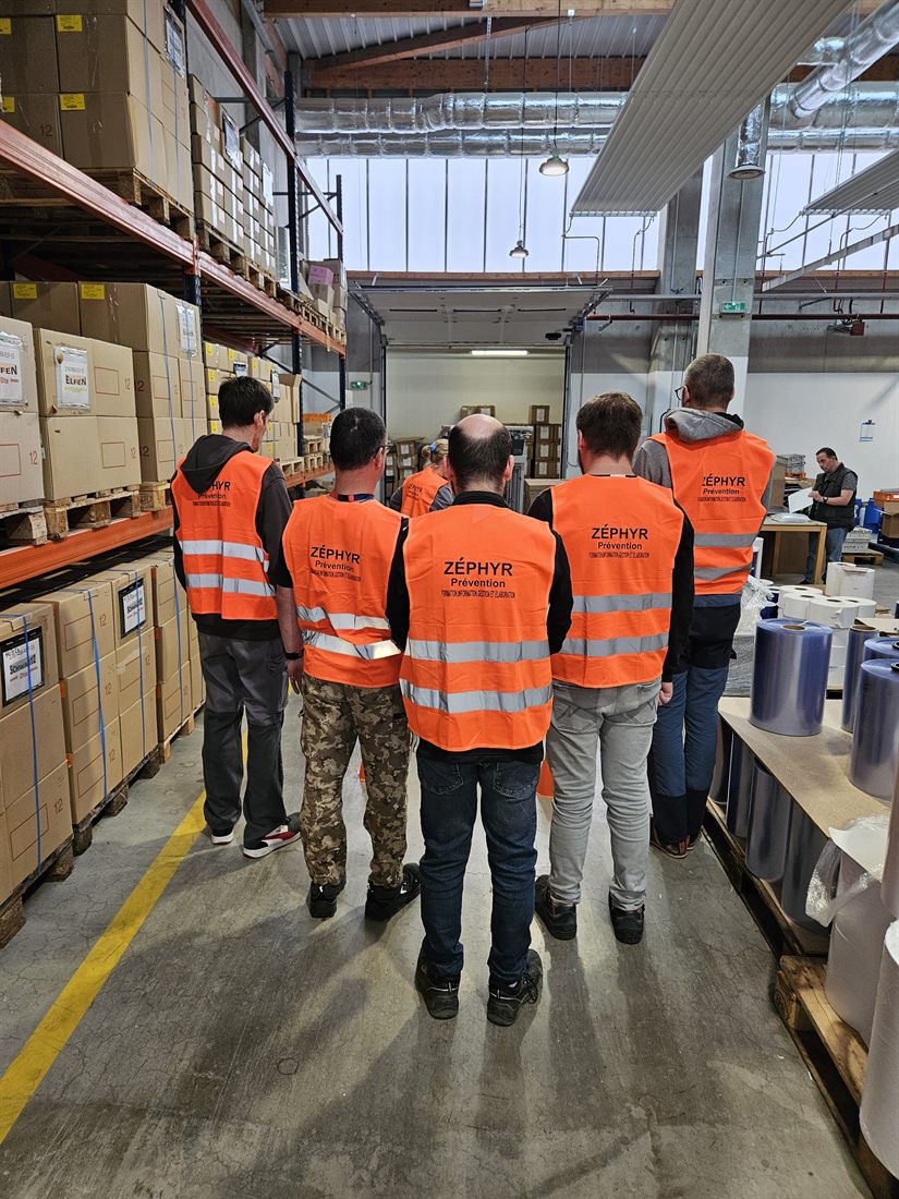 Session de formation Zephyr Prévention en ESAT · stagiaires en gilet de manutention